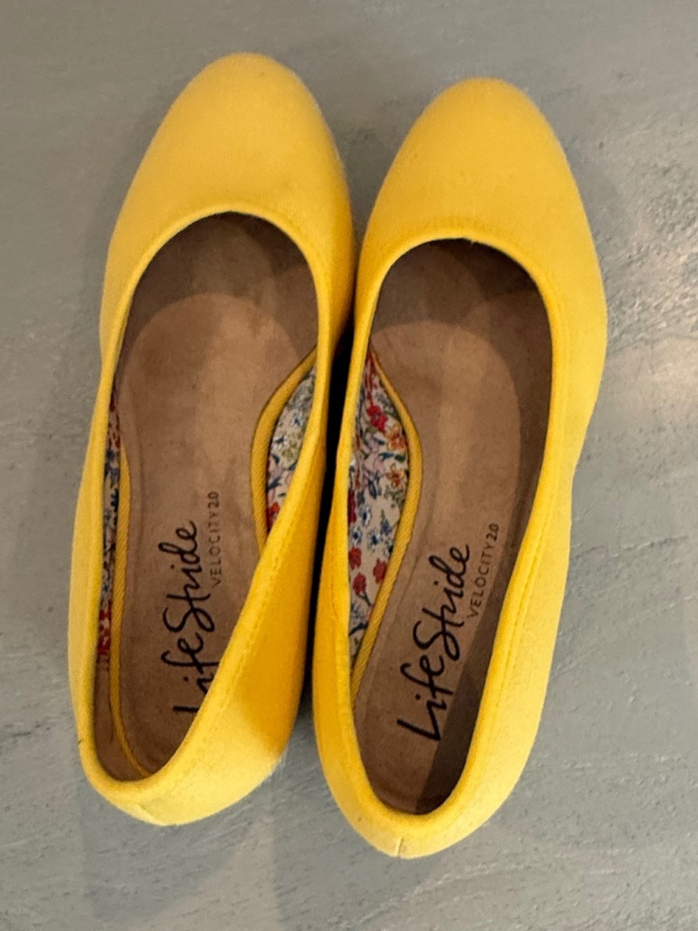Life Stride Velocity 2.0 Yellow Shoes; Sz: 6.5M - Picture 3 of 8